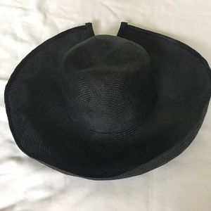 EILEEN CARSON Women’s black summer hat